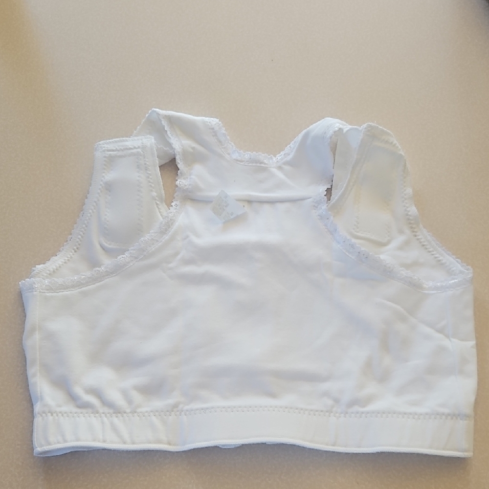 White Zipper Front Sports Bra - Picture 4 of 4